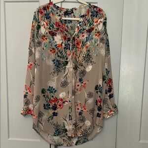 Tolani Silk blouse with POCKETS! Cream background with colorful floral accents